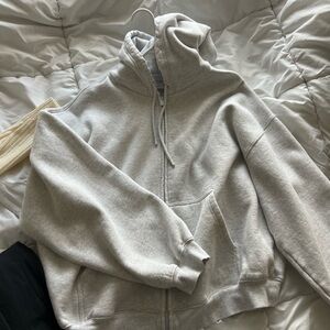 Aritzia Light Gray Sweatfleece Hoodie
